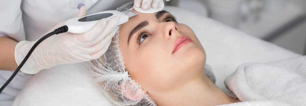 Pros and Cons to Removal of Permanent Makeup